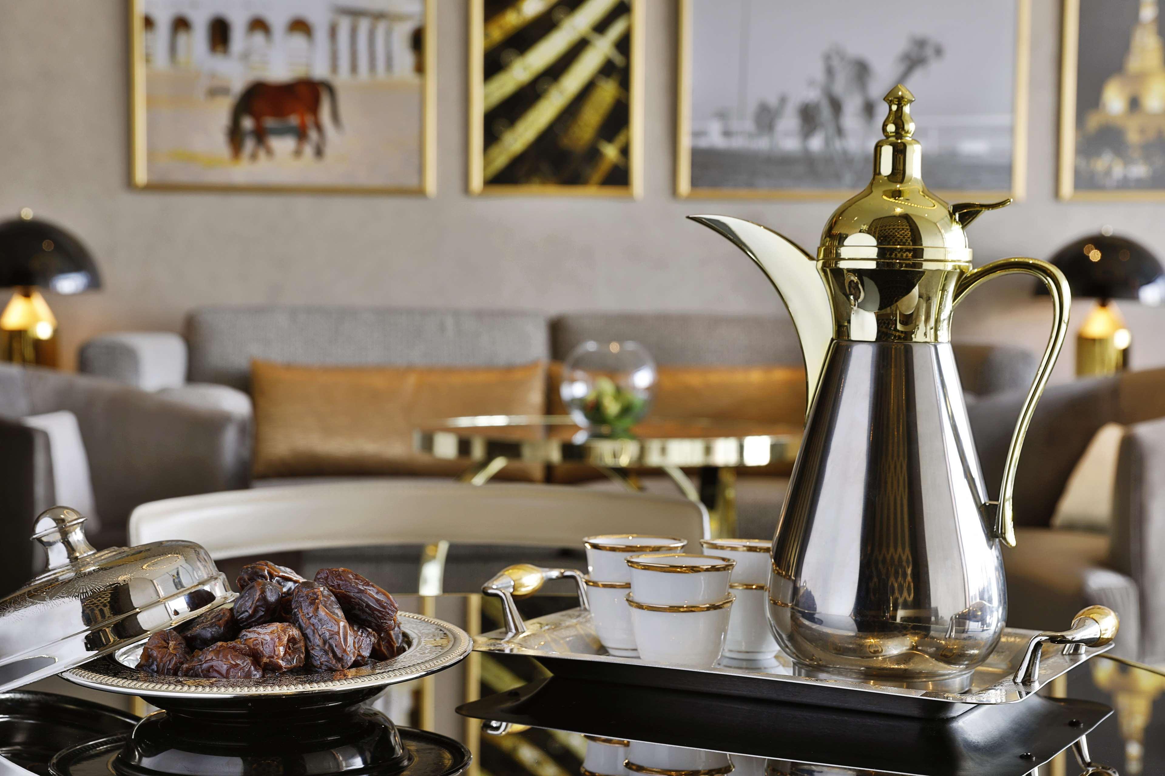 Alrayyan Hotel Doha, Curio Collection By Hilton Al Rayyan Esterno foto Arabic coffee pot