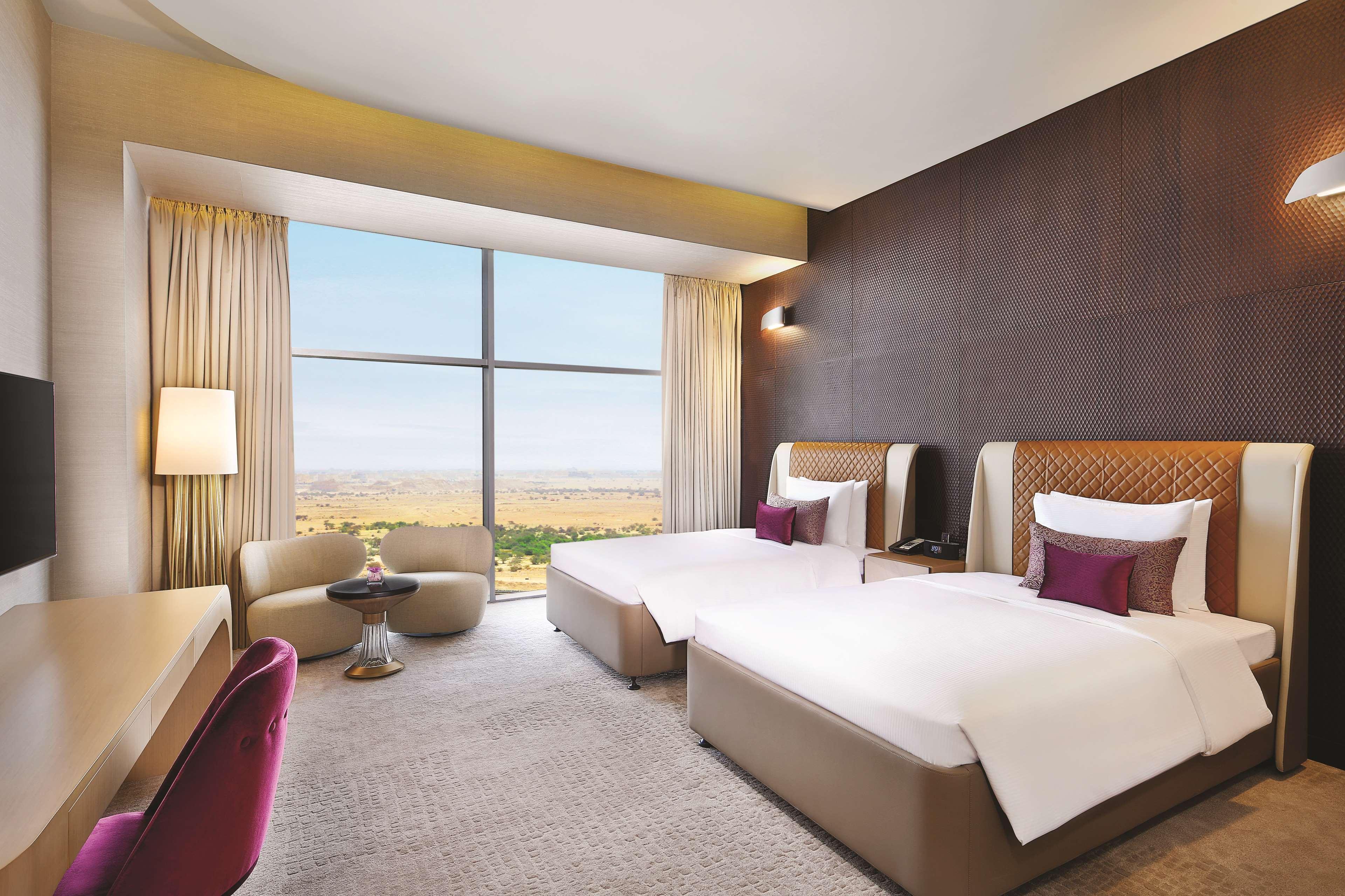 Alrayyan Hotel Doha, Curio Collection By Hilton Al Rayyan Esterno foto Deluxe Room