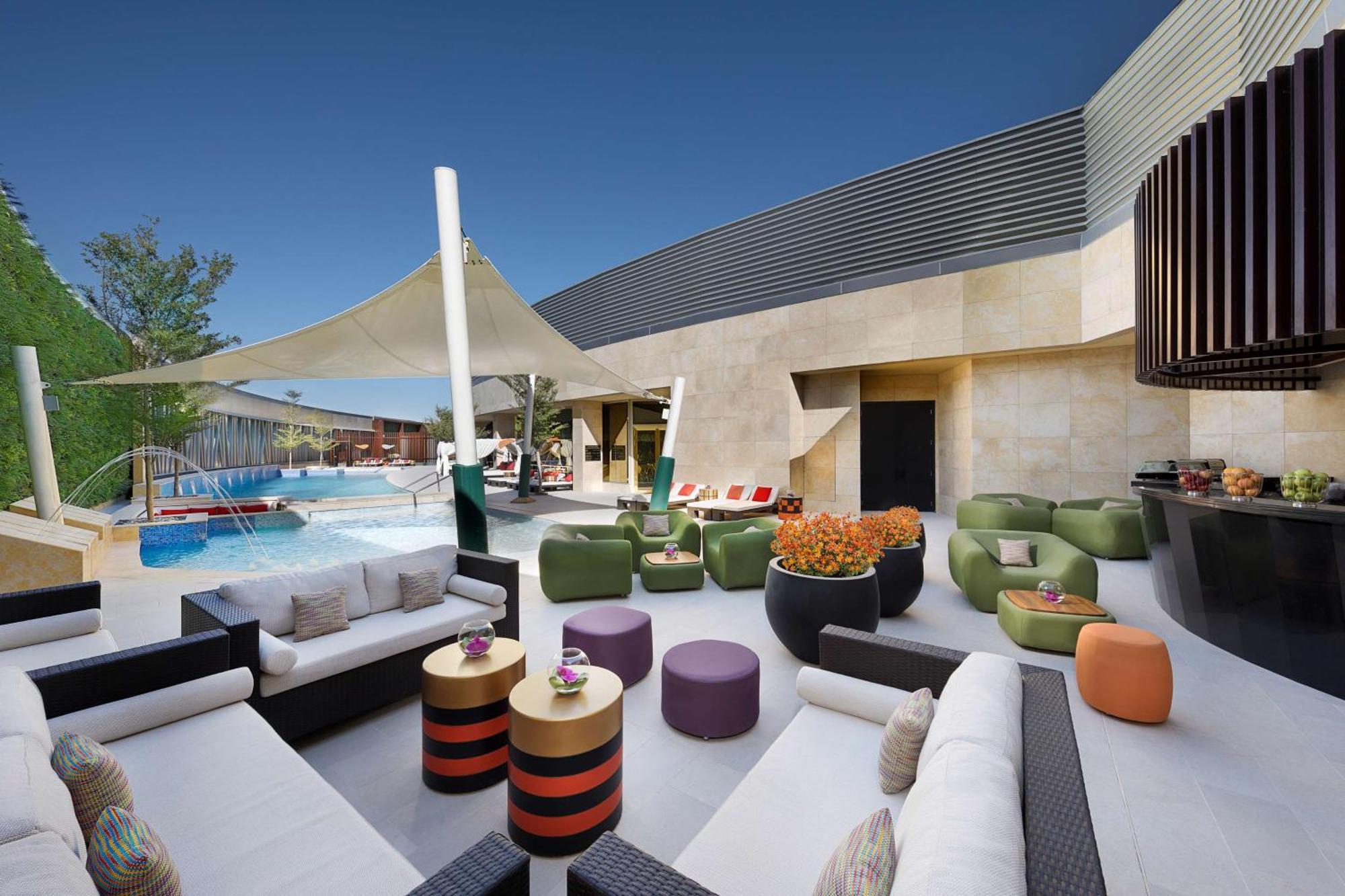 Alrayyan Hotel Doha, Curio Collection By Hilton Al Rayyan Esterno foto The pool at the W Dubai - Jumeirah Beach